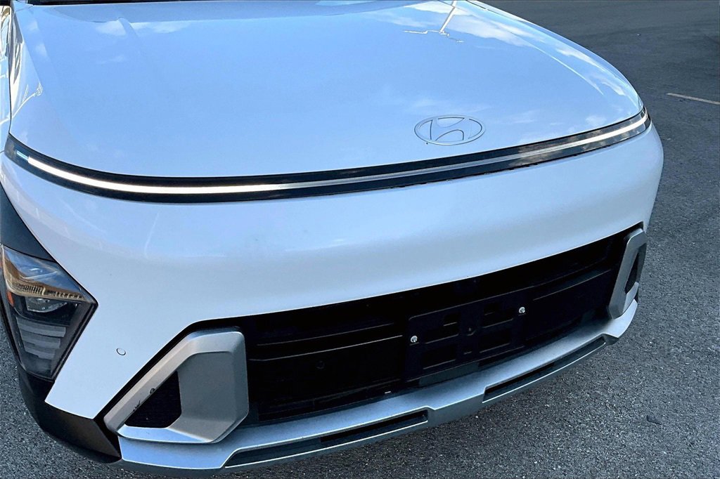 Used 2024 Hyundai Kona Limited image 30