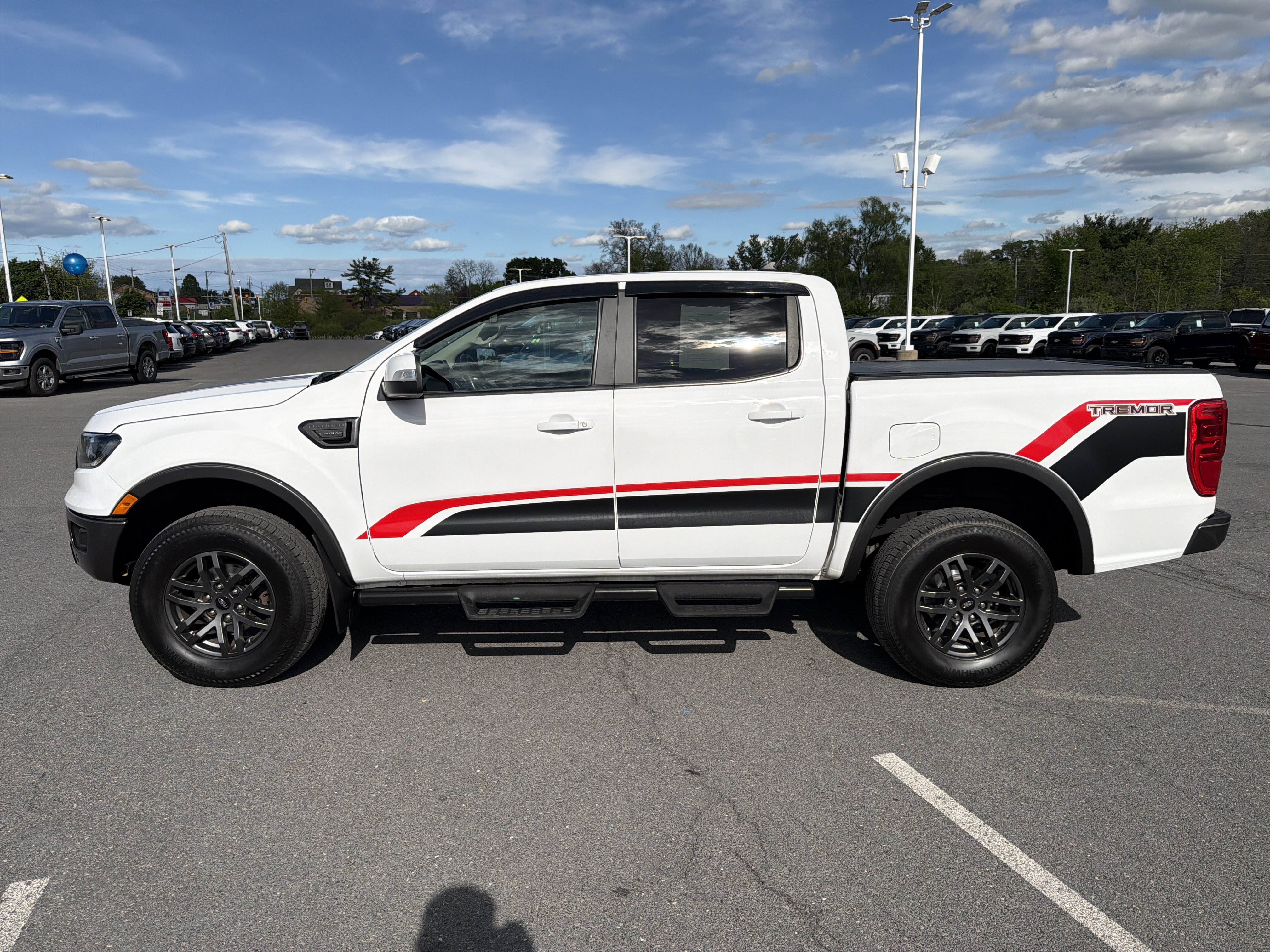 Certified 2021 Ford Ranger Lariat w/ Tremor Off-Road Package AWD/4WD image 7