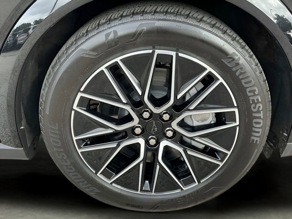 Certified 2025 Ford Mustang Mach-E Premium image 13