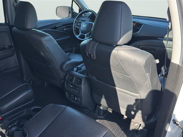 Used 2022 Honda Pilot Touring image 17