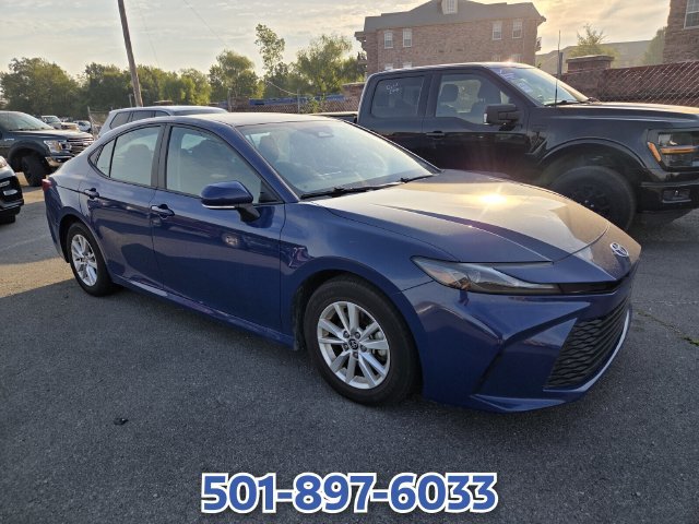 Used 2025 Toyota Camry LE FWD image 3