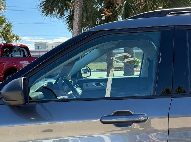 Certified 2025 Ford Explorer Active image 12