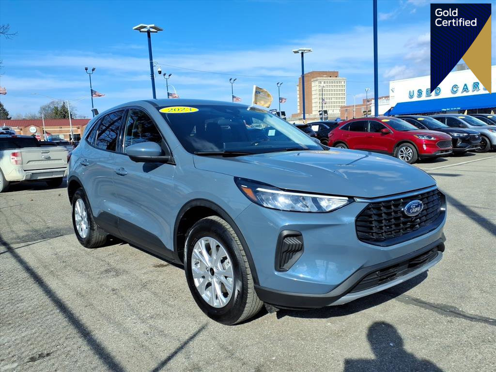 Certified 2023 Ford Escape Active w/ Tech Pack #2 image 1