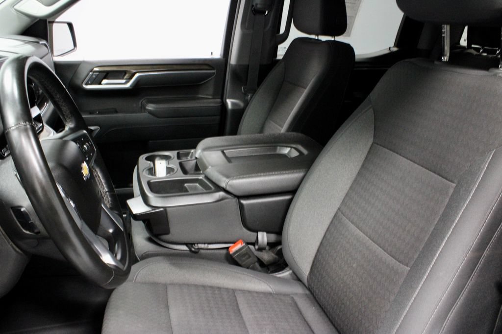 Used 2024 Chevrolet Silverado 1500 LT AWD/4WD image 26