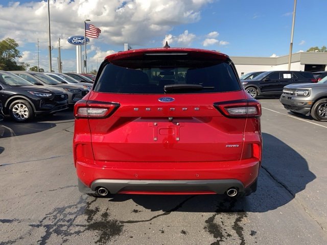 Certified 2024 Ford Escape ST-Line Elite w/ Premium Technology Package image 4