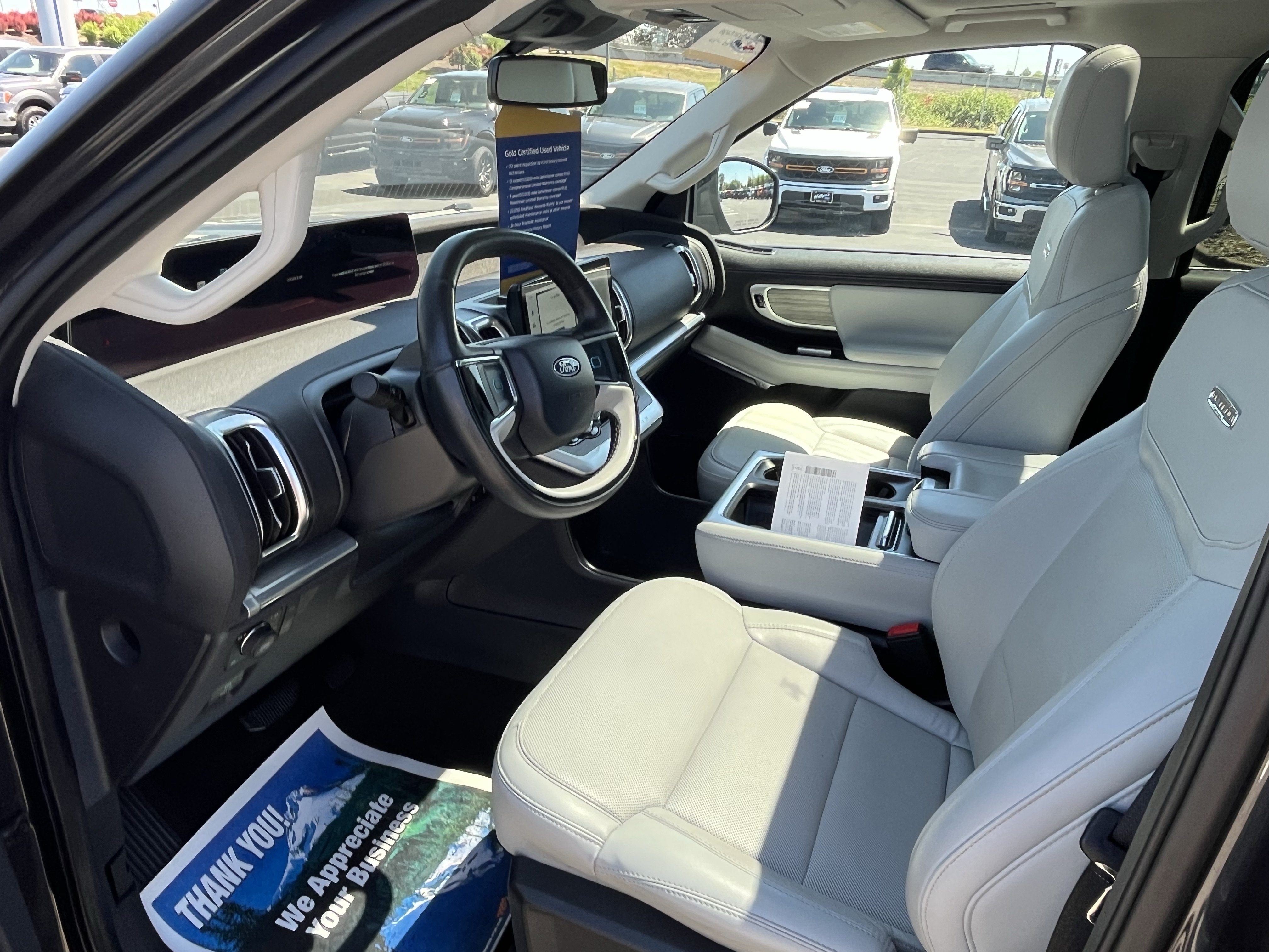Certified 2025 Ford Expedition Max Platinum w/ Driver's Package AWD/4WD image 7