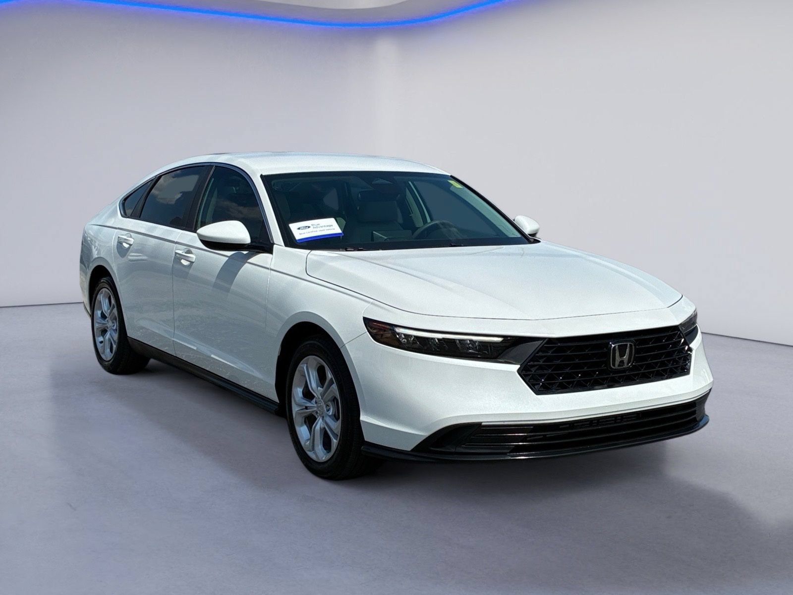 Used 2025 Honda Accord LX image 5
