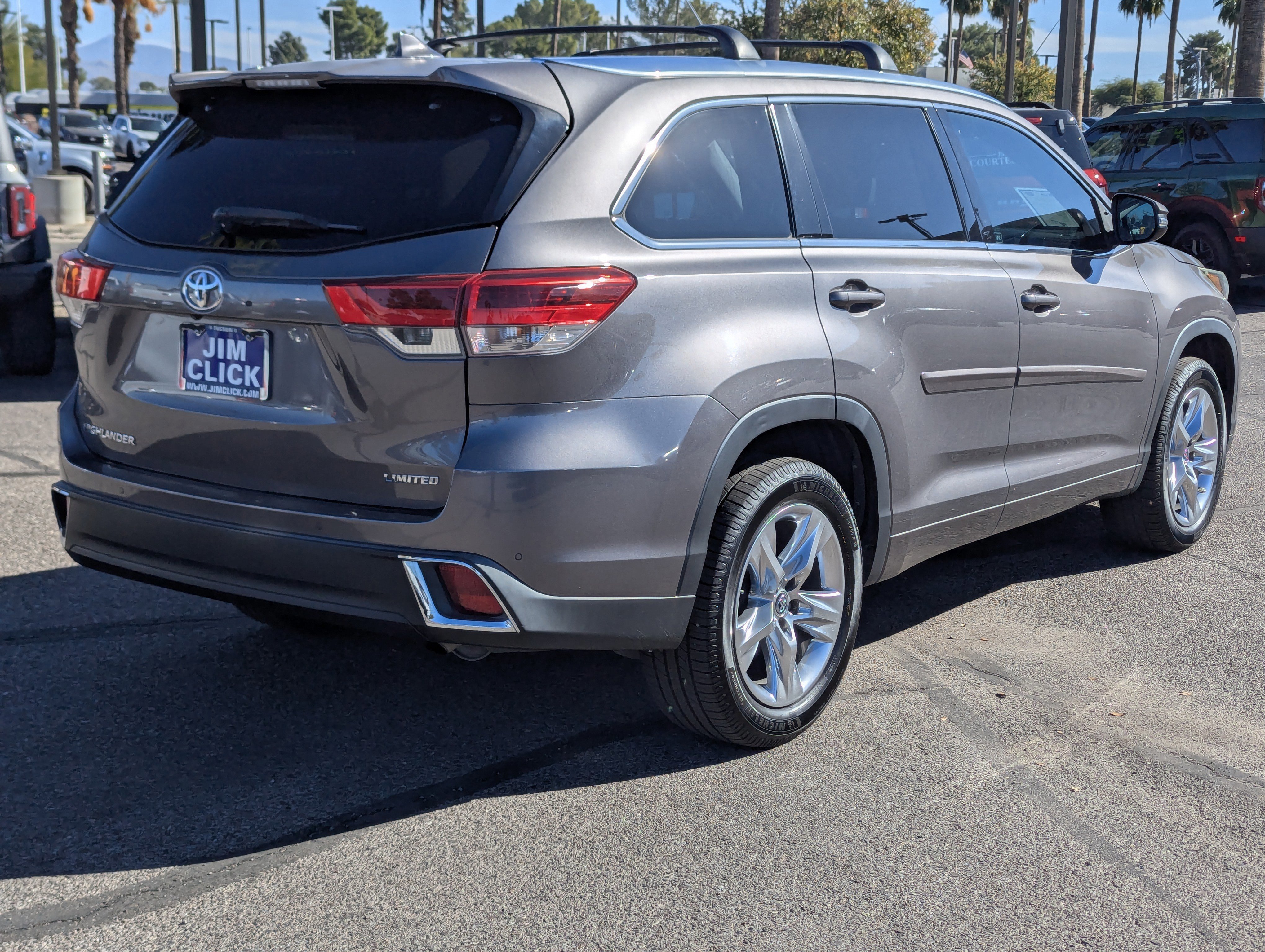 Used 2018 Toyota Highlander Limited image 4