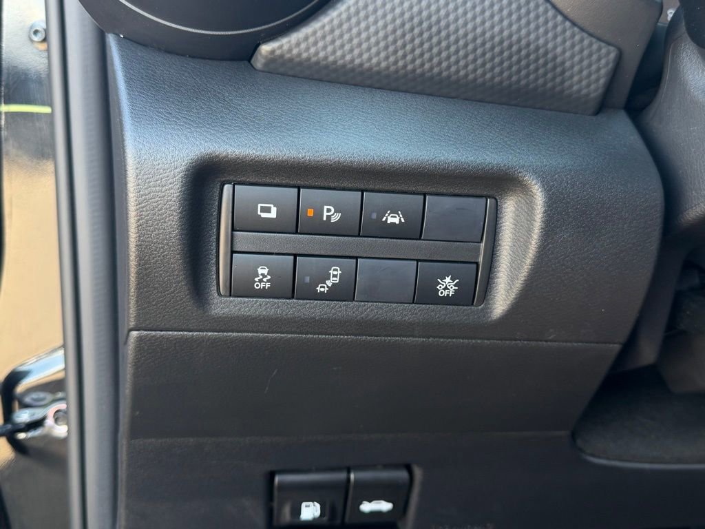 Used 2024 Nissan Kicks S image 25