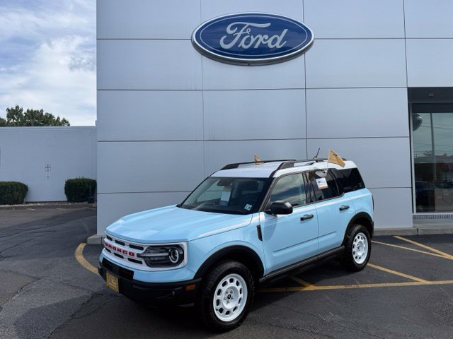 Certified 2024 Ford Bronco Sport Heritage w/ Heritage Convenience Package AWD/4WD image 2