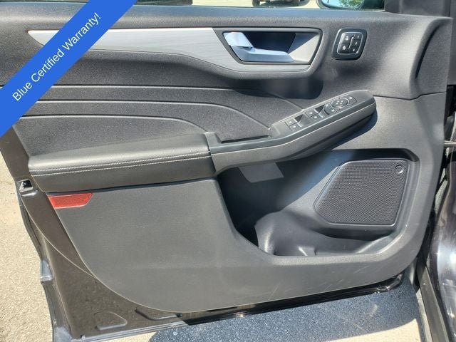 Certified 2025 Ford Escape Platinum AWD/4WD image 7