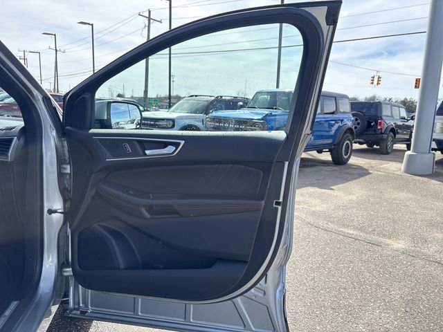 Certified 2023 Ford Edge ST-Line image 27