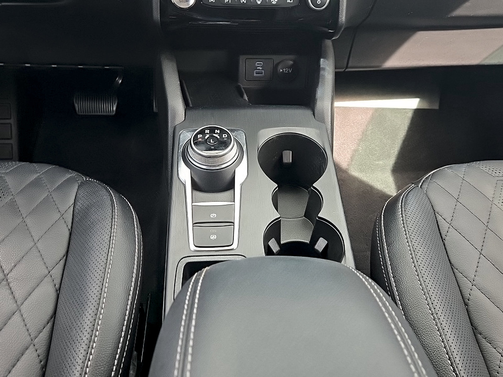 Certified 2023 Ford Escape Platinum w/ Premium Technology Package AWD/4WD image 20
