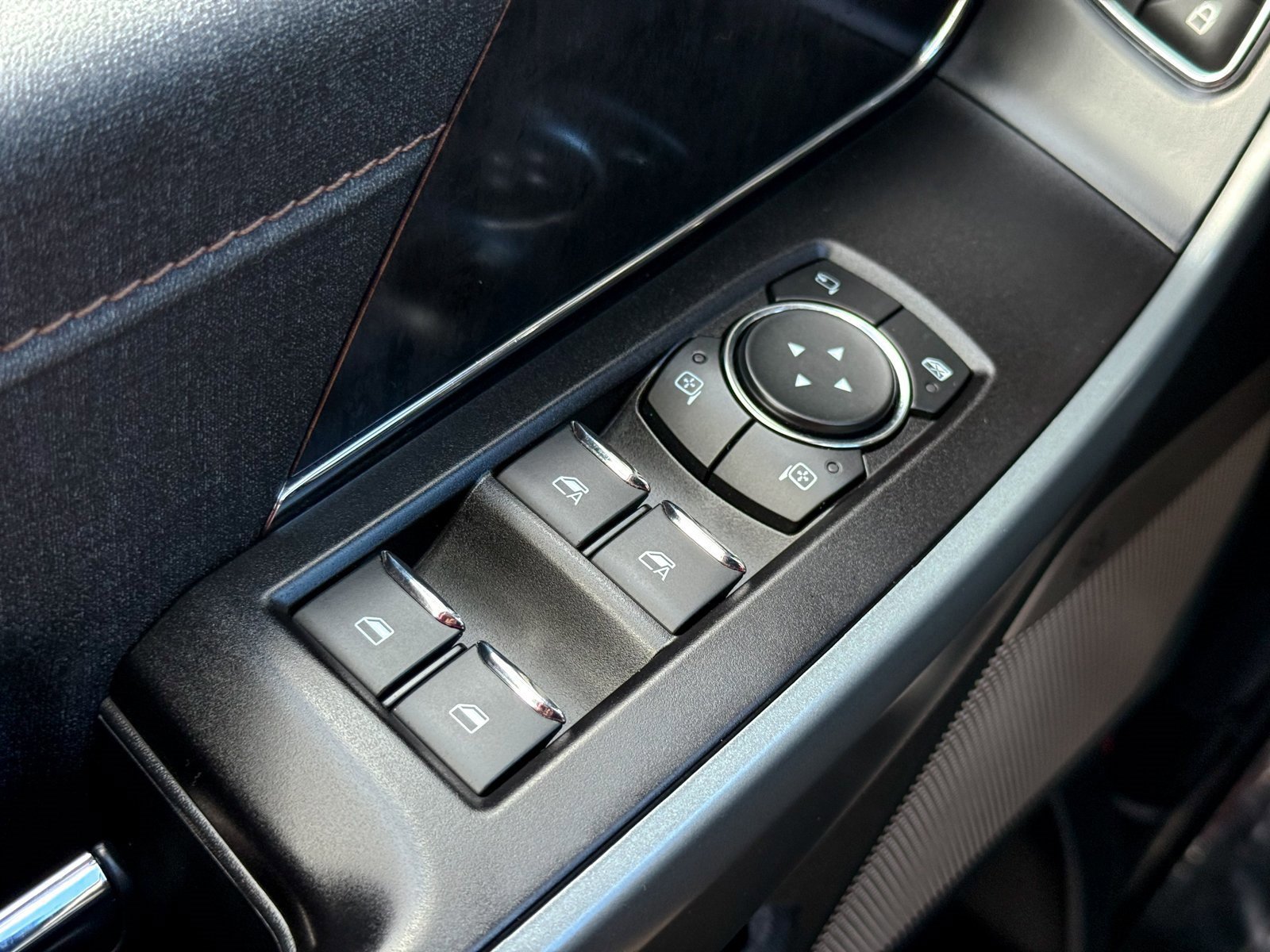 Certified 2022 Ford F150 Lightning Lariat image 31