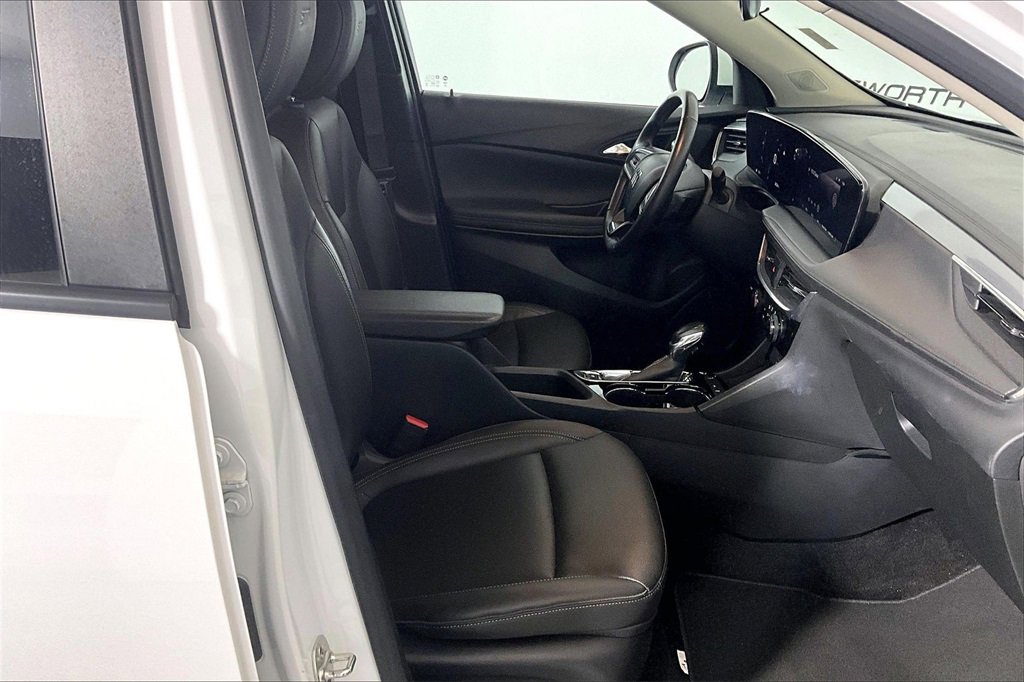 Used 2024 Buick Encore GX Sport Touring w/ Comfort Package image 6