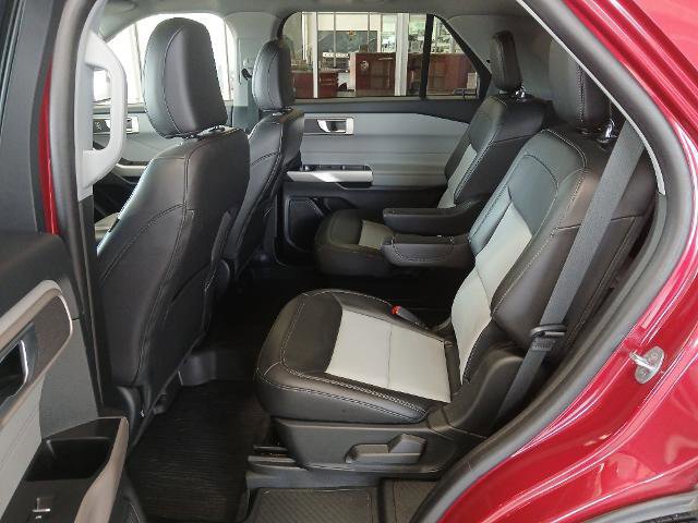 Certified 2023 Ford Explorer XLT w/ Equipment Group 202A image 10