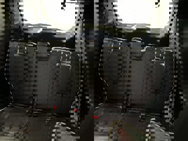 Used 2022 Chrysler Pacifica Limited w/ Uconnect Theater Family Group image 19