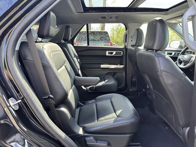 Certified 2023 Ford Explorer XLT w/ Equipment Group 202A image 38