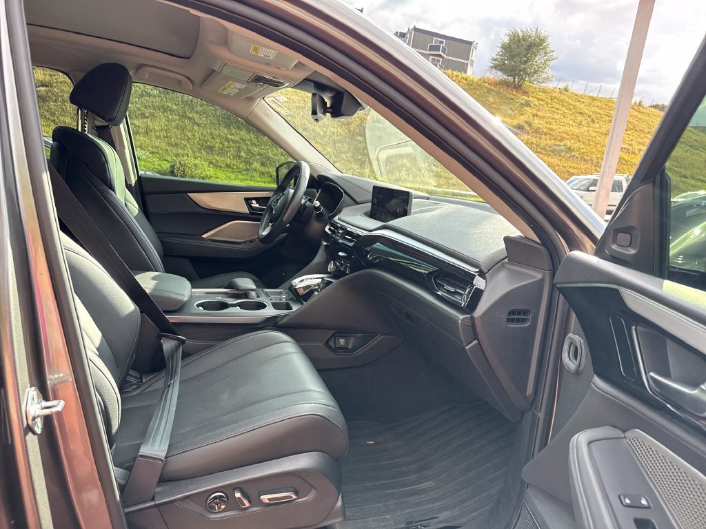 Used 2024 Acura MDX SH-AWD image 30