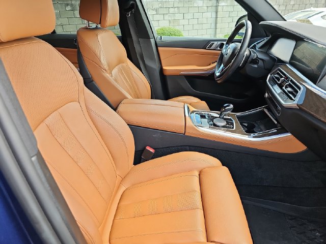 Used 2022 BMW X5 xDrive40i AWD/4WD image 12