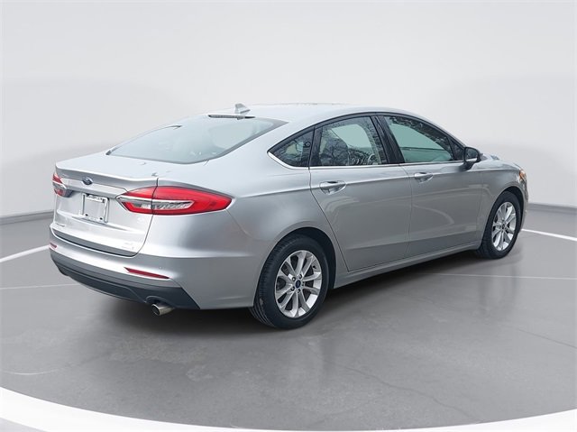 Certified 2020 Ford Fusion SE image 5