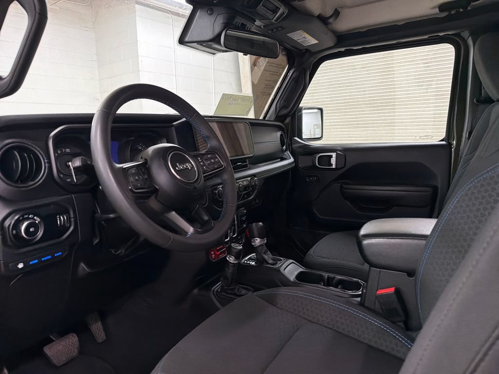 Used 2024 Jeep Wrangler Unlimited Rubicon 4xe AWD/4WD image 6