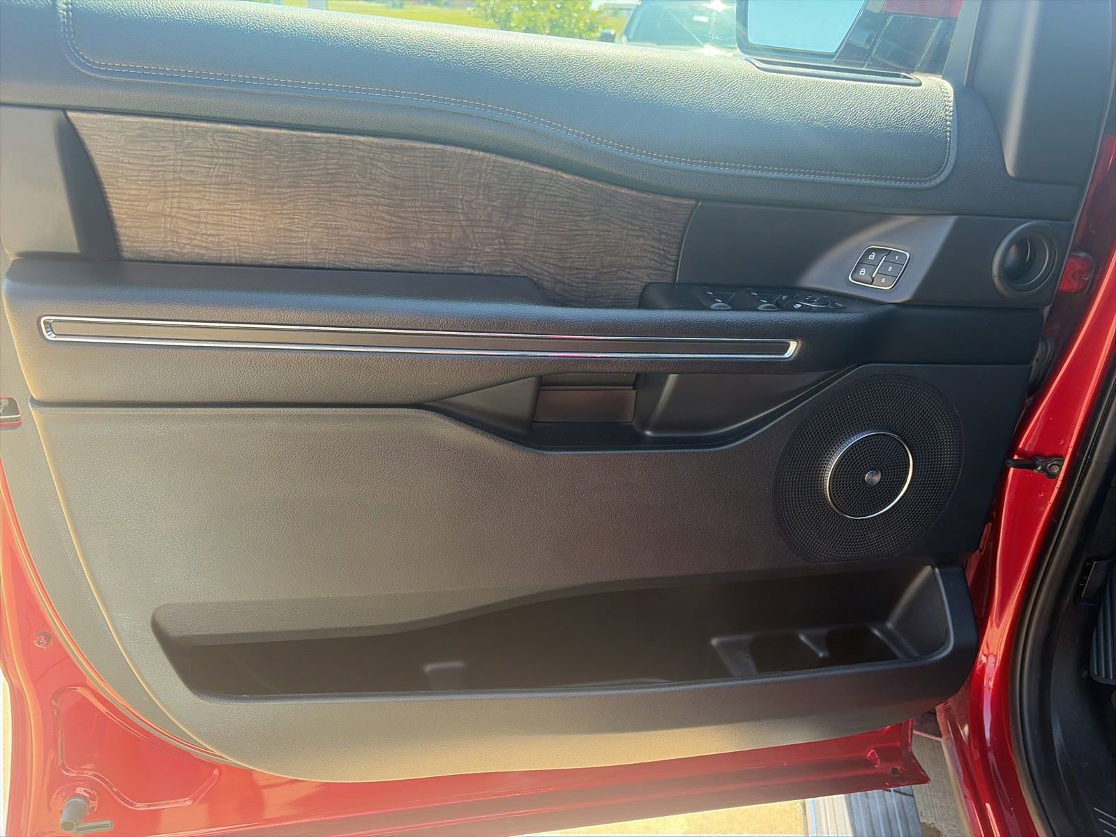 Certified 2019 Ford Expedition Limited w/ Texas Edition Package RWD image 14