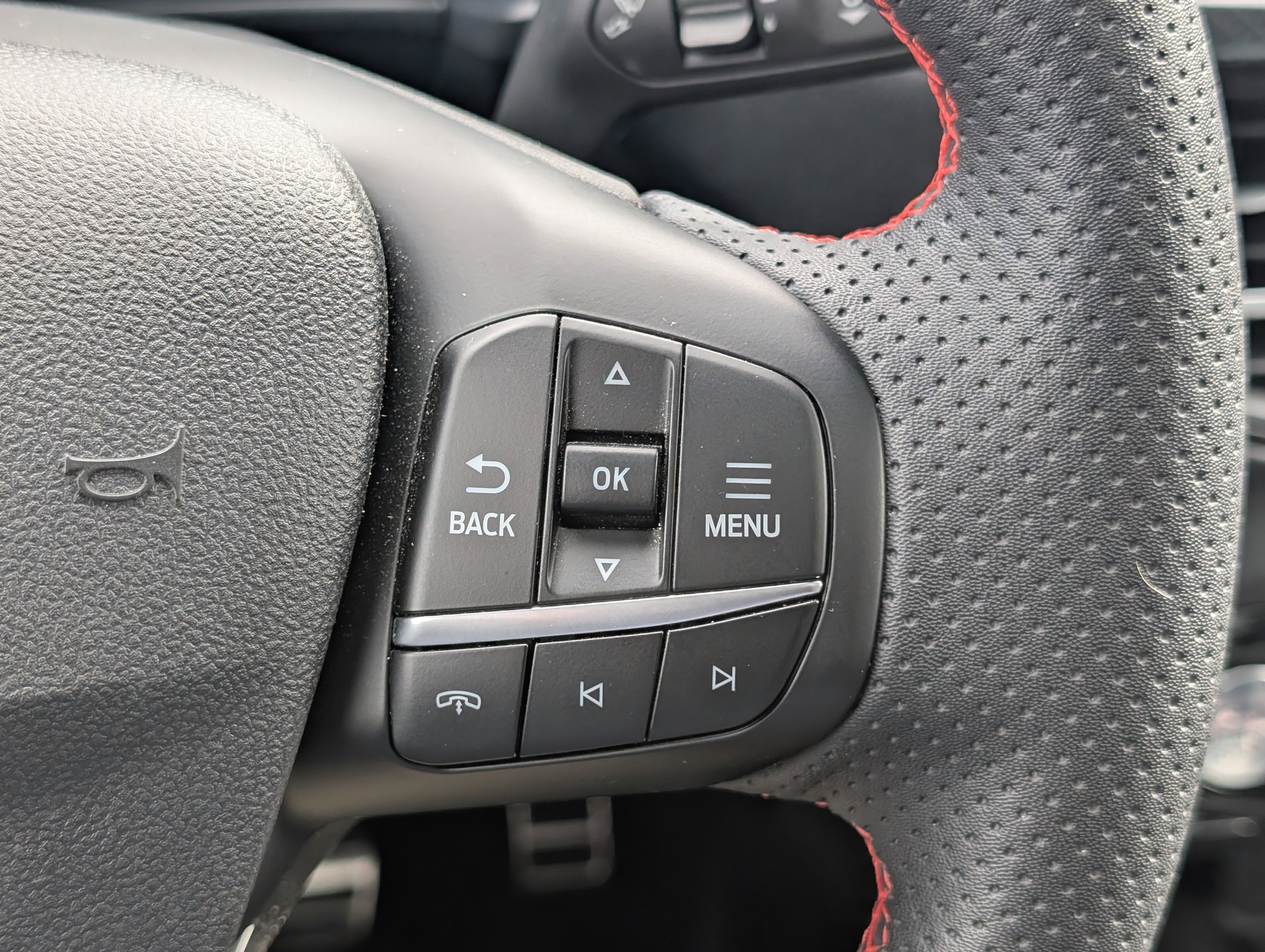 Certified 2023 Ford Escape ST-Line Elite w/ Premium Technology Package image 26