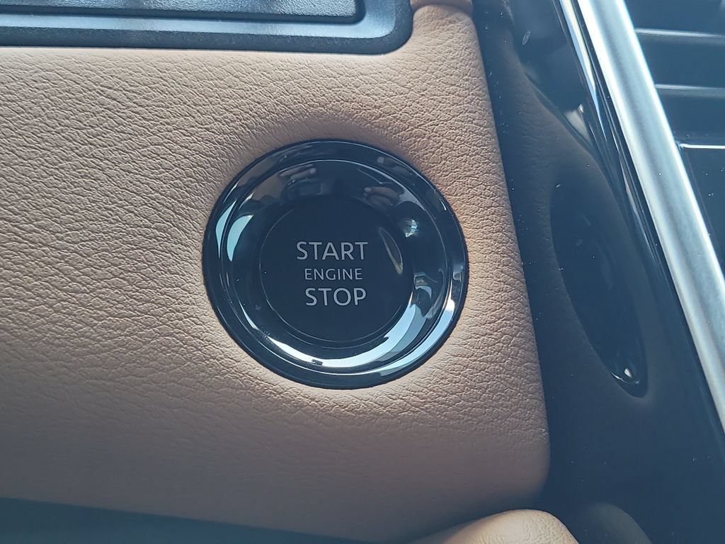 Used 2025 Nissan Armada Platinum Reserve RWD image 29