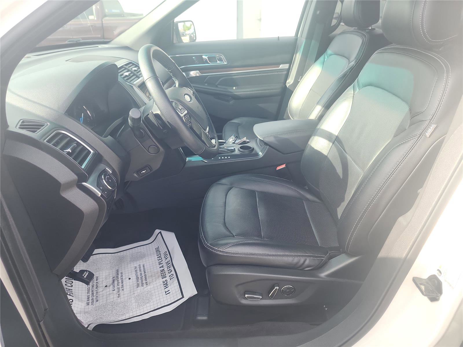 Certified 2017 Ford Explorer Limited w/ Equipment Group 301A FWD image 16