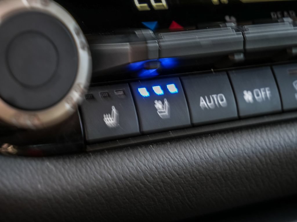 Used 2023 Toyota Sequoia TRD Pro AWD/4WD image 44