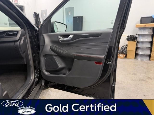 Certified 2024 Ford Escape ST-Line w/ Tech Pack #1 FWD image 27