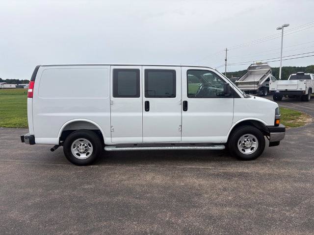 Used 2025 Chevrolet Express 2500 w/ Driver Convenience Package RWD image 9