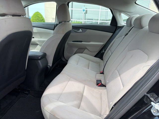 Used 2020 Kia Forte LXS FWD image 14