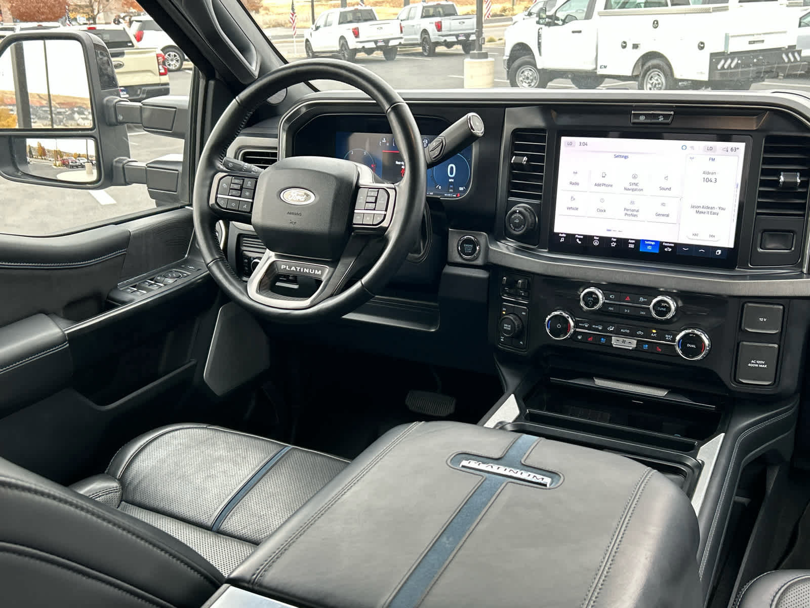 Certified 2025 Ford F350 Platinum w/ FX4 Off-Road Package image 27