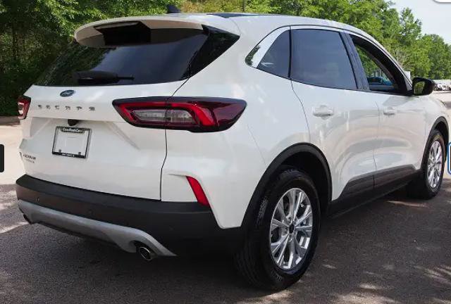 Certified 2023 Ford Escape Active w/ Tech Pack #1 AWD/4WD image 7