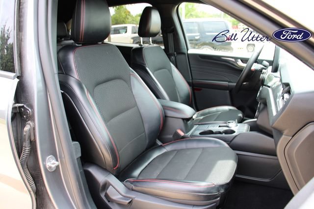 Certified 2025 Ford Escape ST-Line FWD image 11