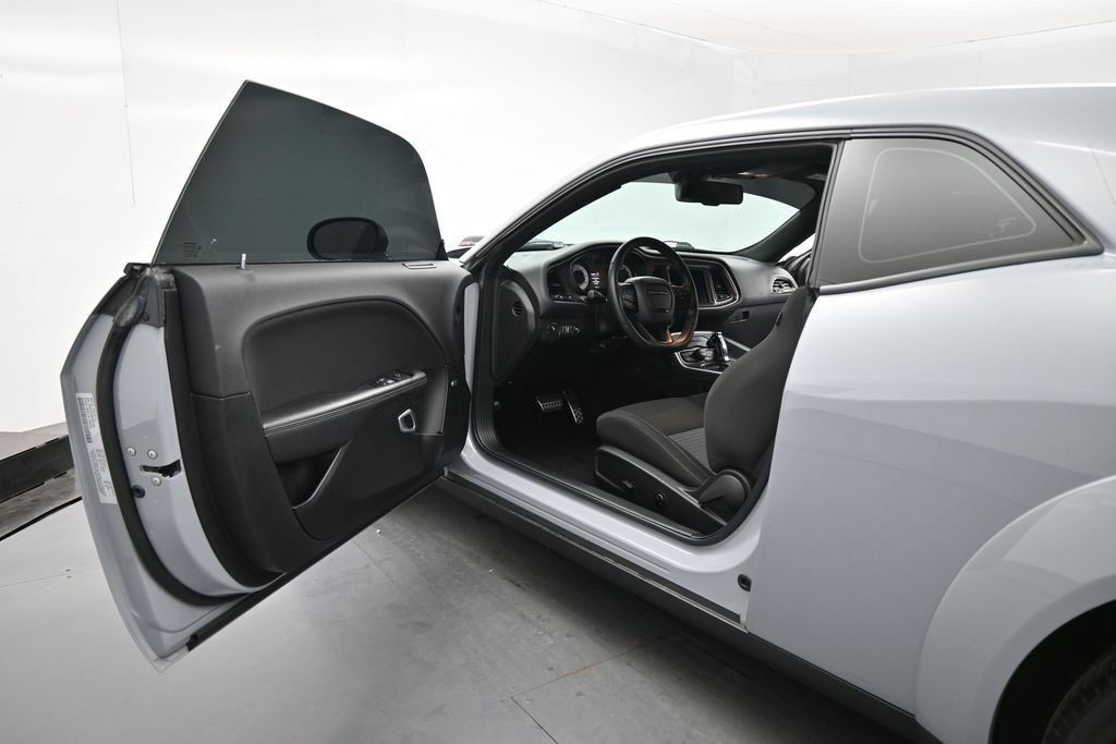 Used 2021 Dodge Challenger R/T Scat Pack RWD image 8