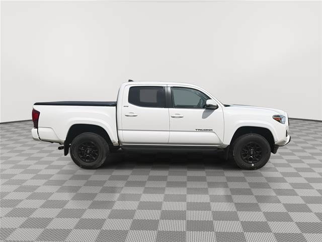 Used 2022 Toyota Tacoma SR5 w/ Technology Package AWD/4WD image 9