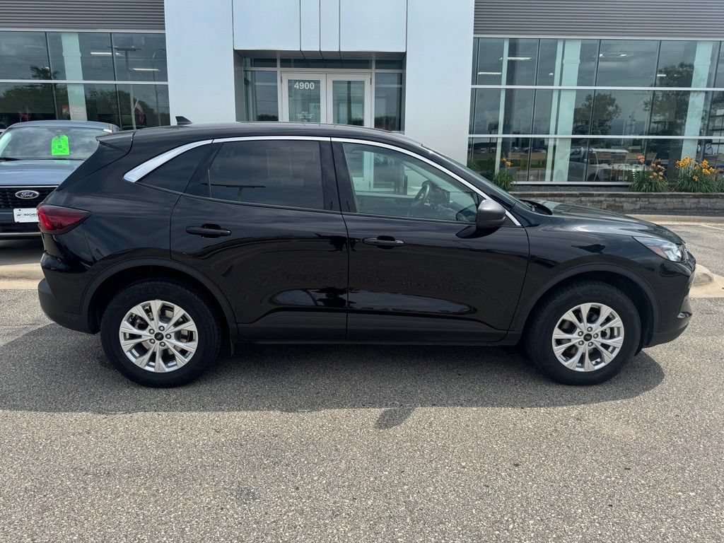 Certified 2024 Ford Escape Active AWD/4WD image 39