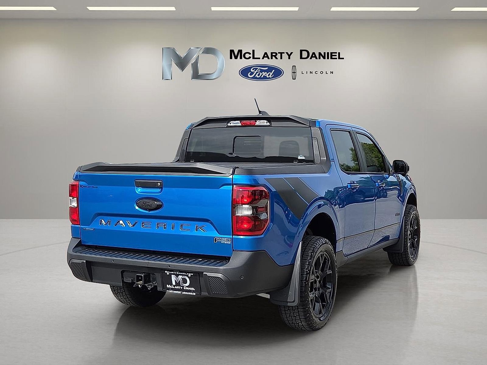 Certified 2025 Ford Maverick Lariat w/ Black Appearance Package AWD/4WD image 5