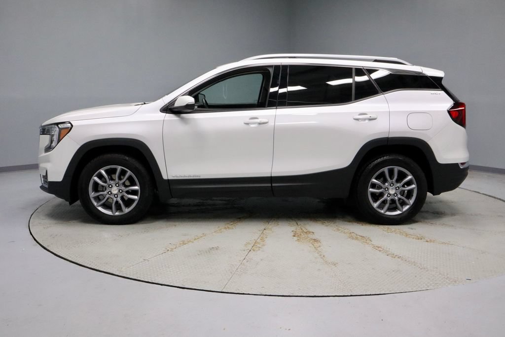 Used 2023 GMC Terrain SLT AWD/4WD image 8