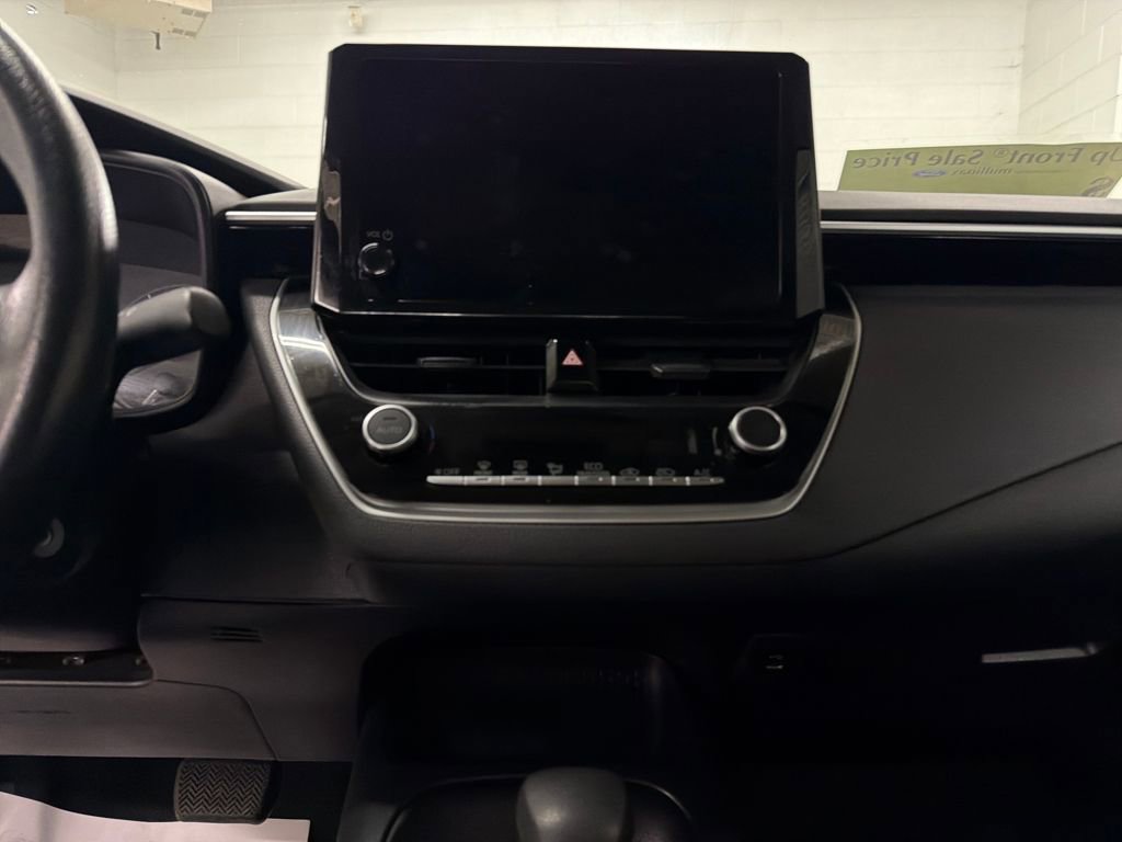 Used 2024 Toyota Corolla LE image 21