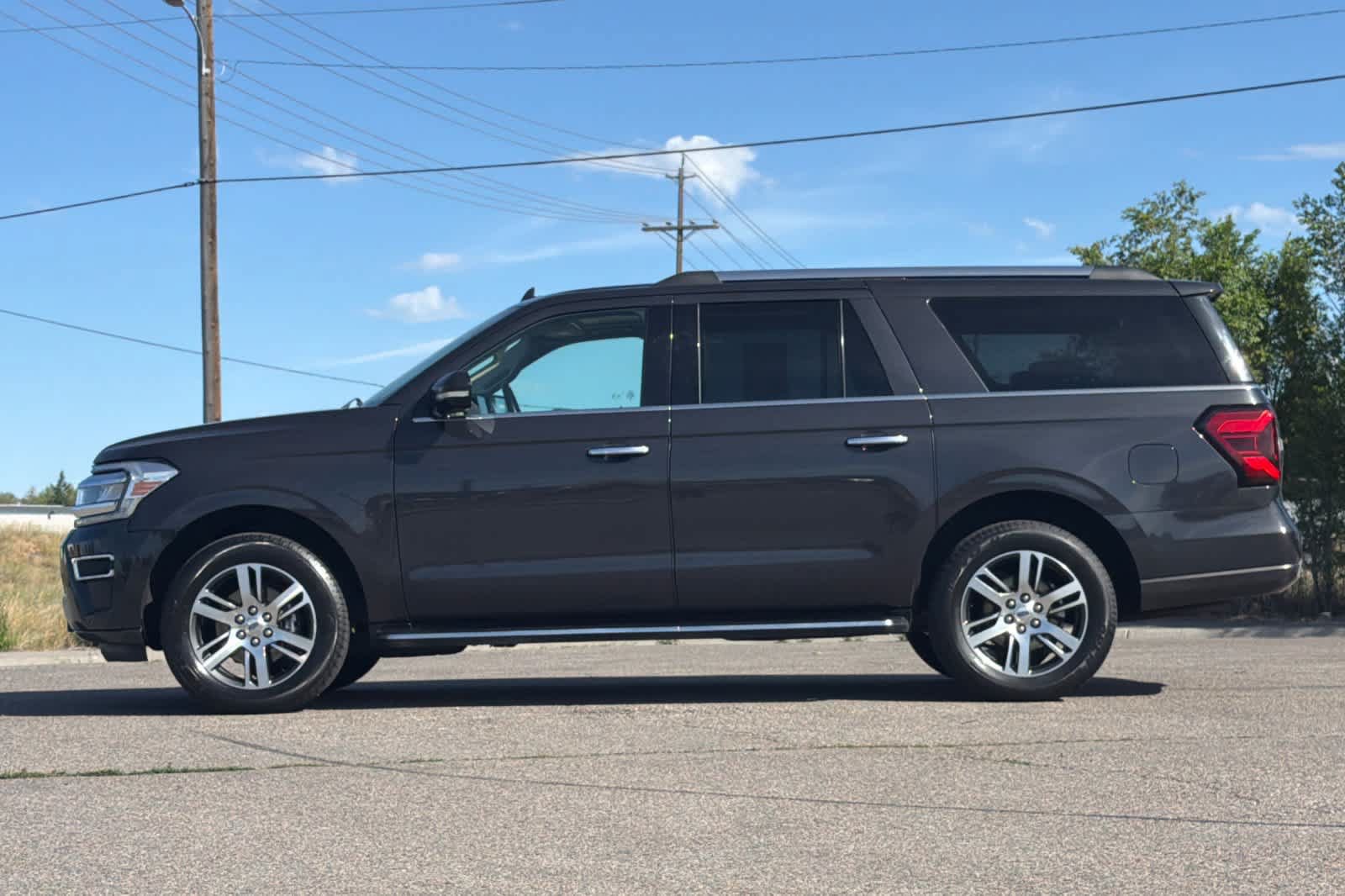 Certified 2022 Ford Expedition Max Limited AWD/4WD image 5