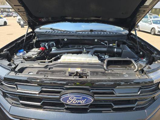Certified 2025 Ford Expedition Active AWD/4WD image 17