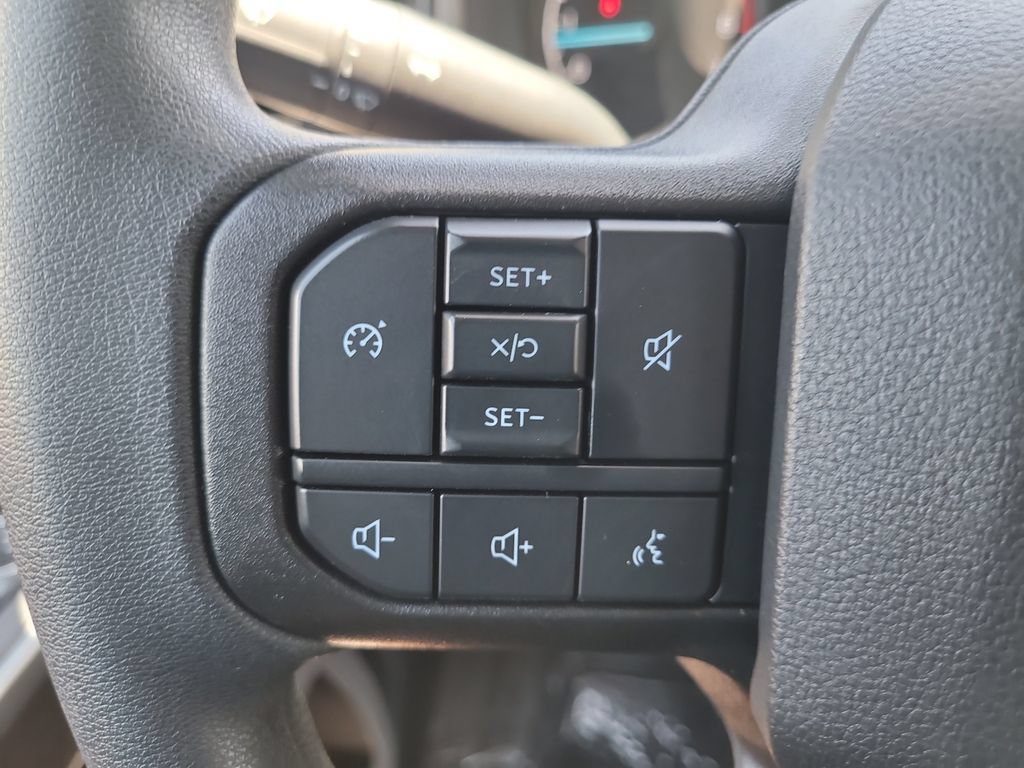 Certified 2025 Ford F350 XLT w/ FX4 Off-Road Package AWD/4WD image 26