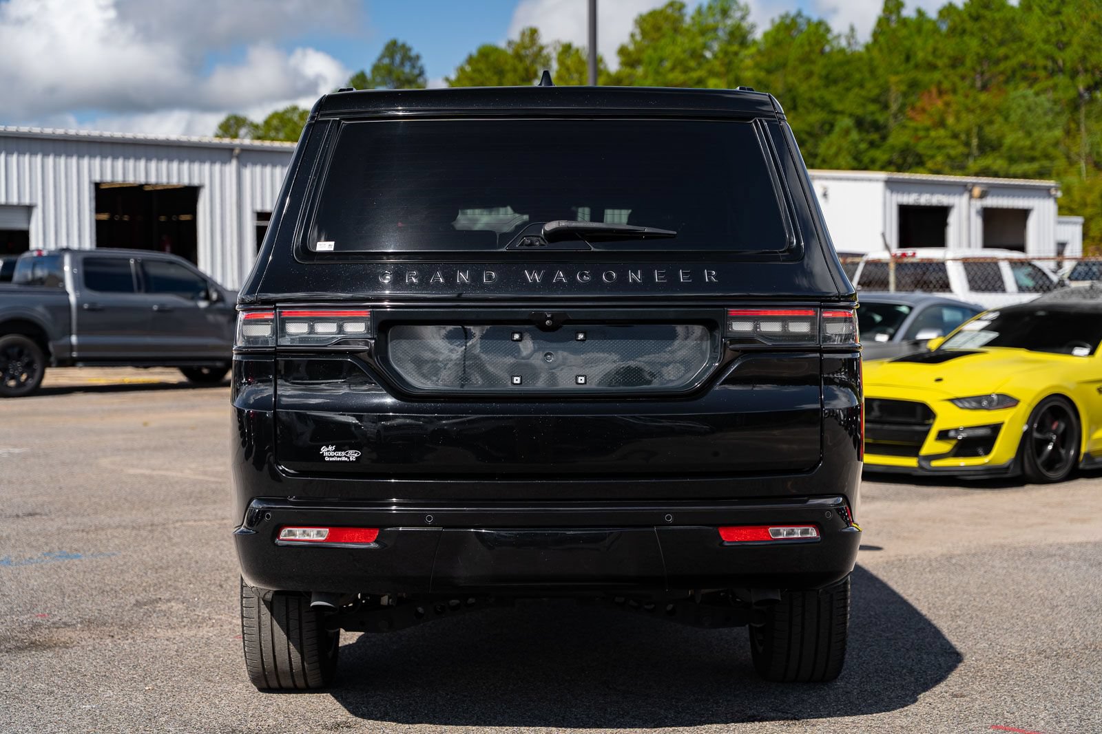 Used 2024 Jeep Grand Wagoneer L Series II w/ Quick Order Packagew 28T AWD/4WD image 6