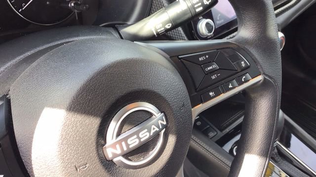 Used 2024 Nissan Kicks SV image 18