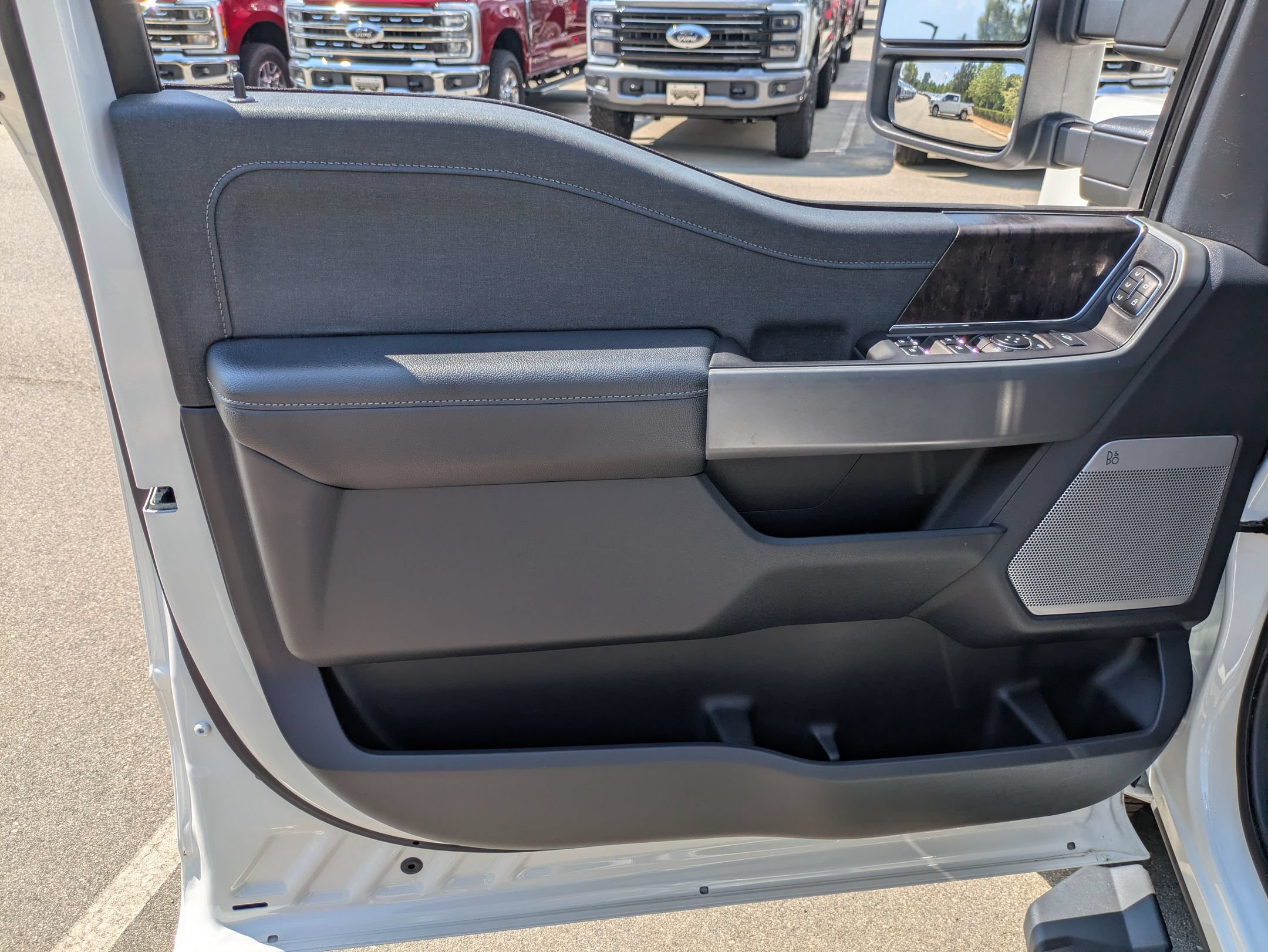 Certified 2023 Ford F250 Lariat w/ Black Appearance Package AWD/4WD image 16
