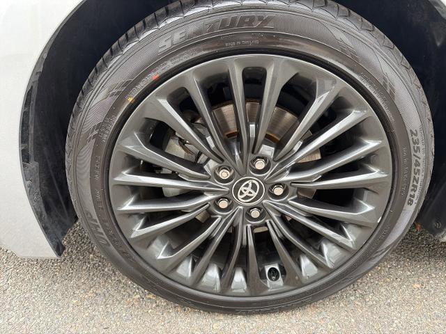 Used 2020 Toyota Avalon XSE w/ All Weather Liner Package image 29